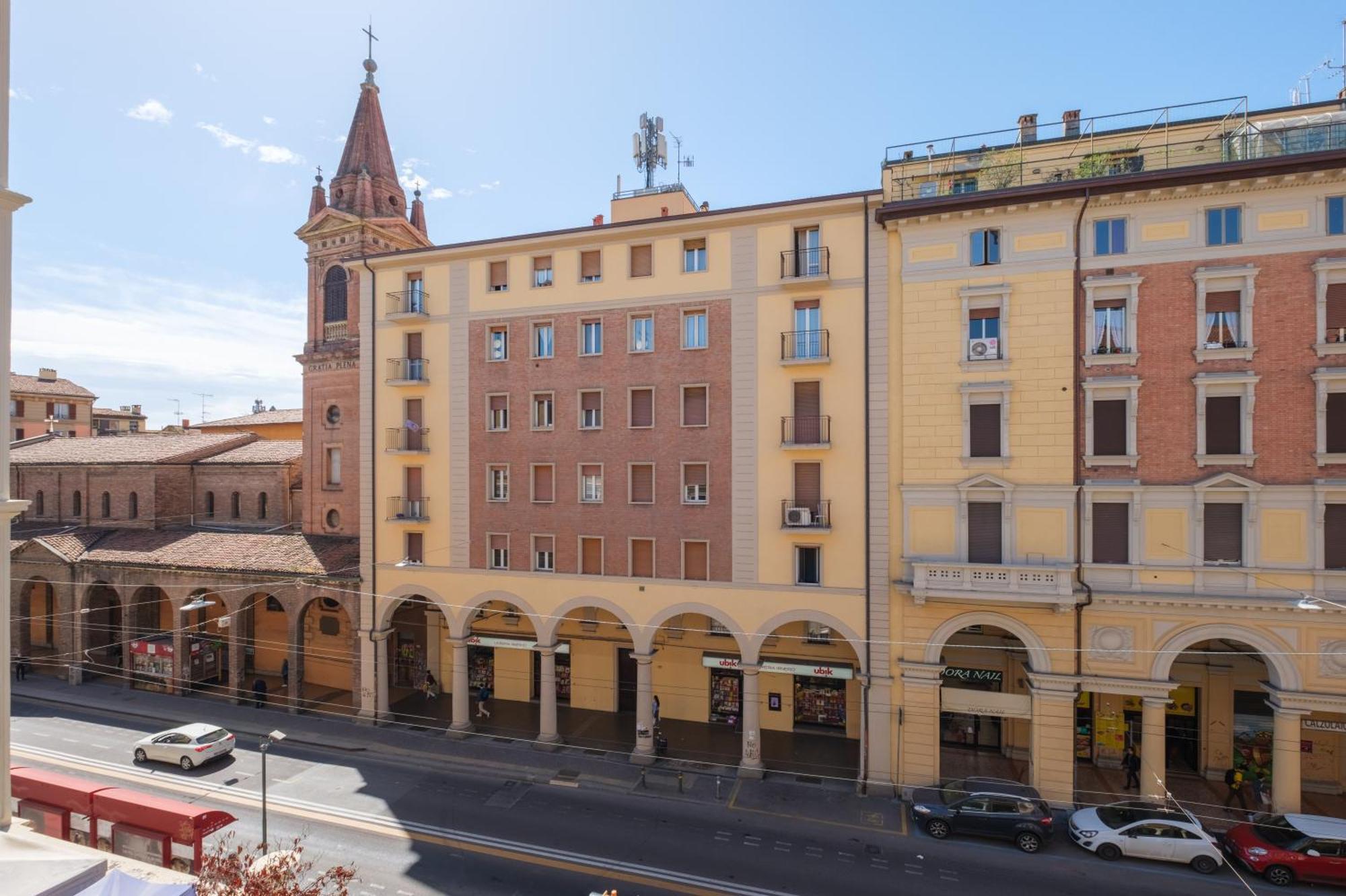 A.Casa - Irnerio Hotel Bologna Luaran gambar